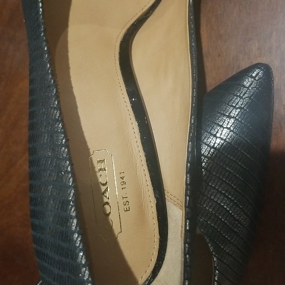 Authentic Coach Ellin Embs Shoes - Picture 3 of 7